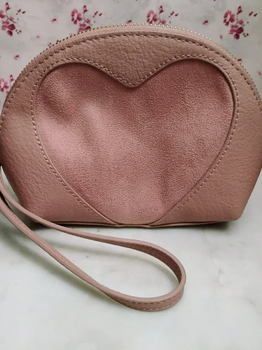 Lauren Conrad Heart Faux Leather Pink Mauve Clutch Wristlet